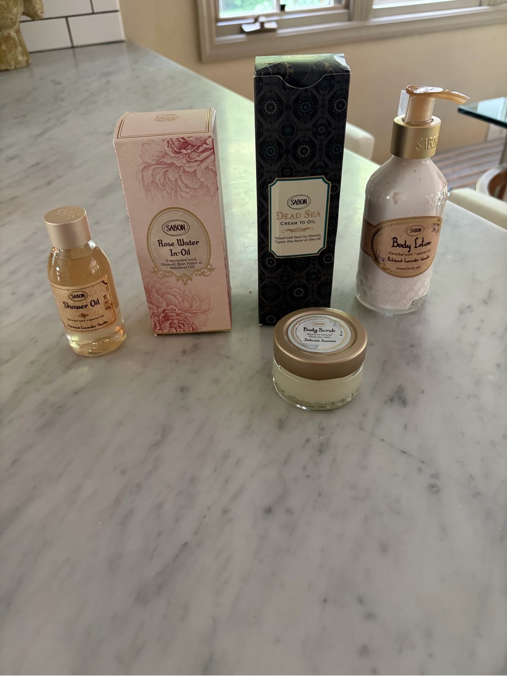 Sabon 5 pc Set nwt